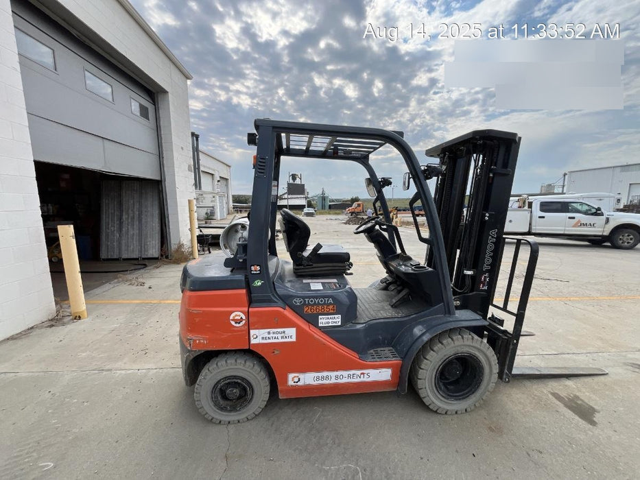 2022 TOYOTA 50-8FGU25