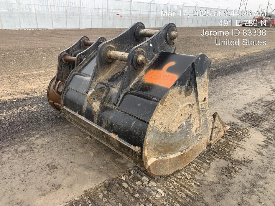 2022 GEITH 60" Bucket 77k - 85k - Geith