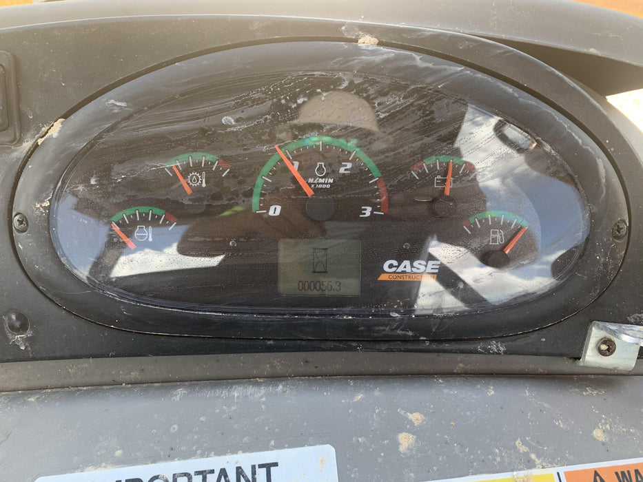 2020 CASE 580N EP - Extendable Backhoe