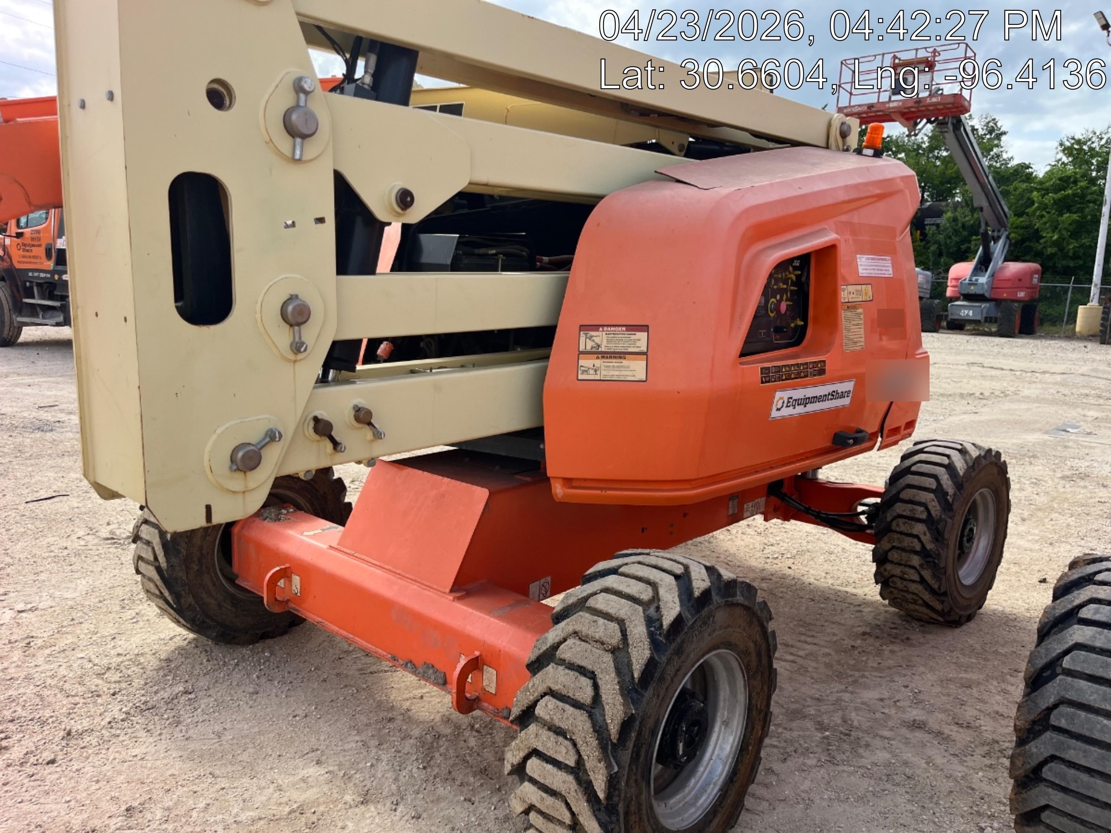 2019 JLG 450AJ