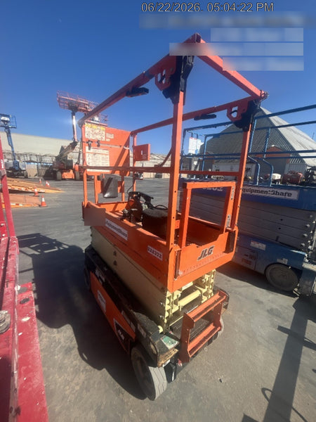 2022 JLG ES1932