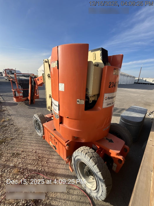 2019 JLG E300AJP