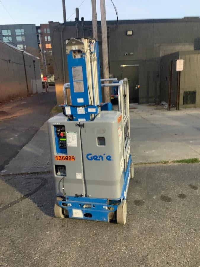 2021 GENIE GR-20