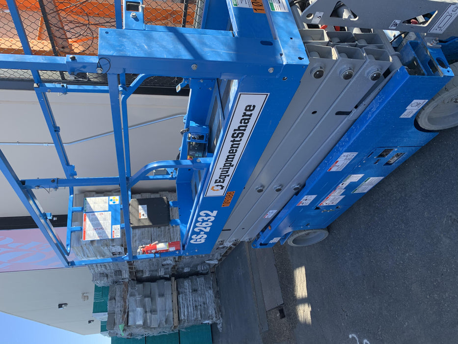 2020 Genie GS-2632 Solid NM Tires, Folding Rails with Half-Height Swing Gate, Beacon, 800W Invertor