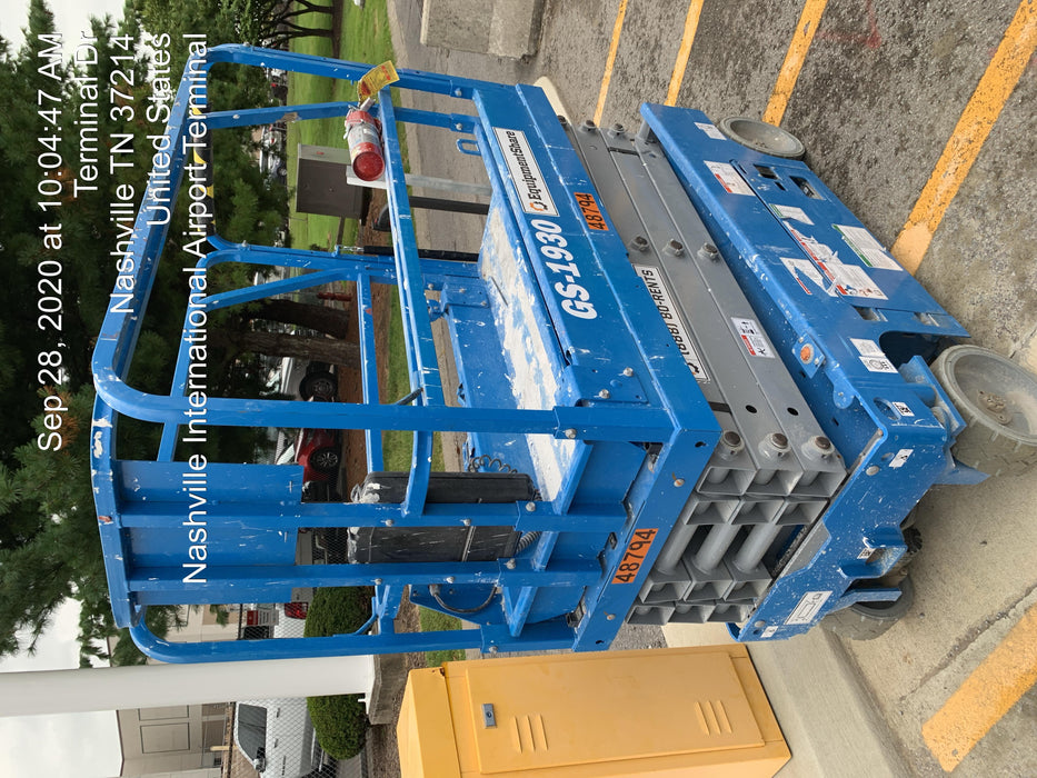 2019 Genie GS-1930 Fixed Rails with Chain Entry