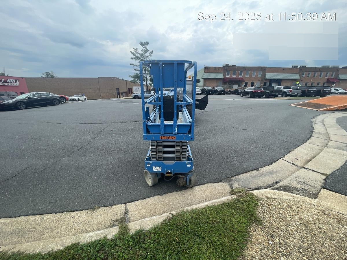 2020 Genie GS-1930 Fixed rails with chain entry gate - Pre A92.20