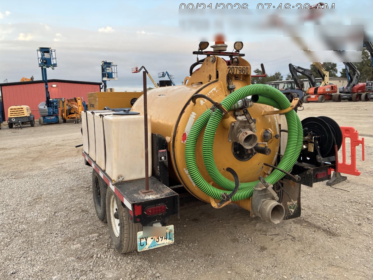 2022 VAC-TRON LP573XDT
