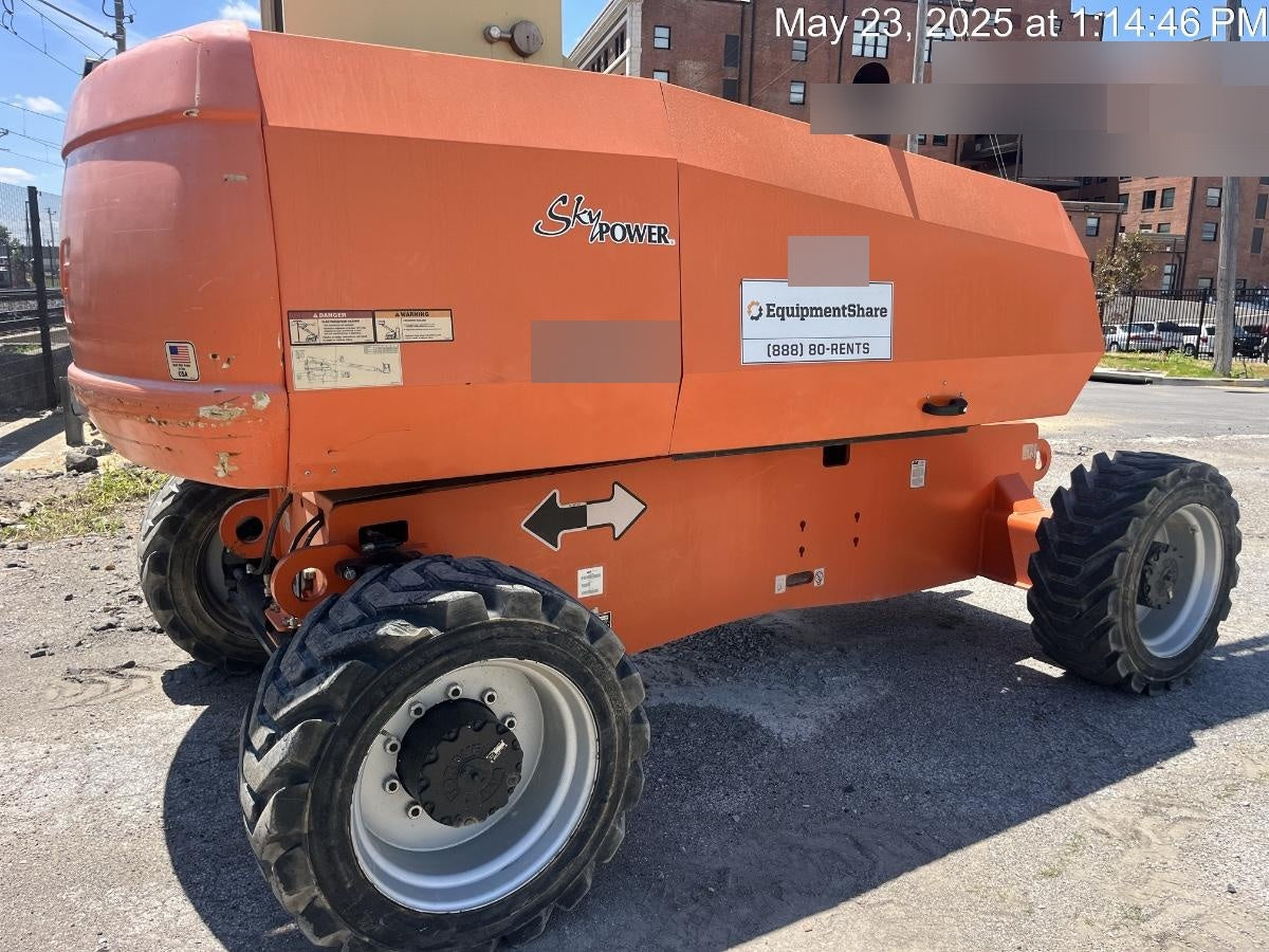 2019 JLG 860SJ