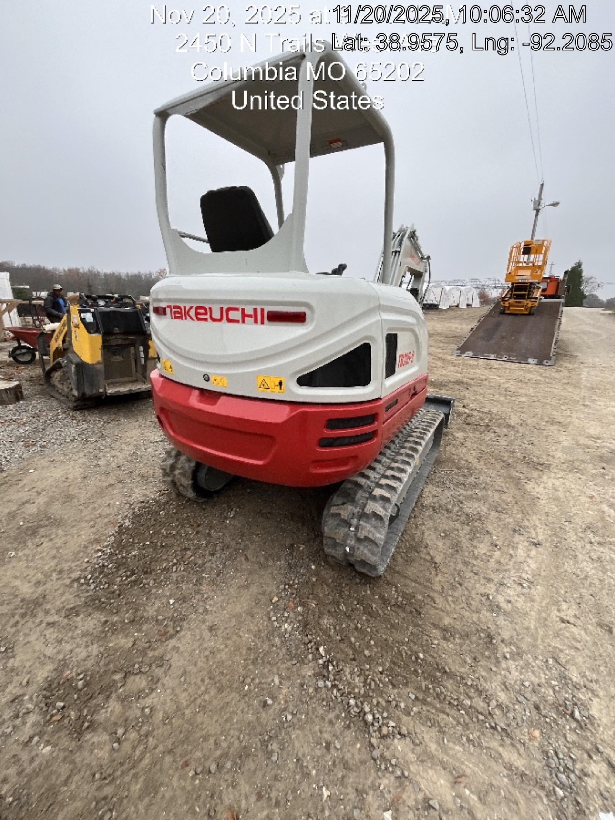 2024 TAKEUCHI TB235-2RA
