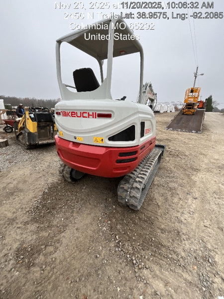 2024 TAKEUCHI TB235-2RA