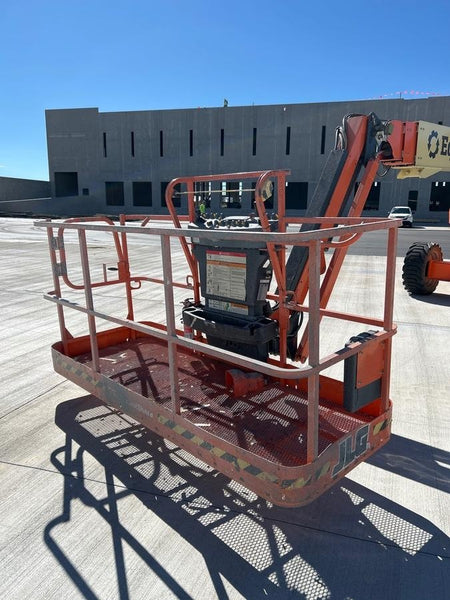2022 JLG 660SJ