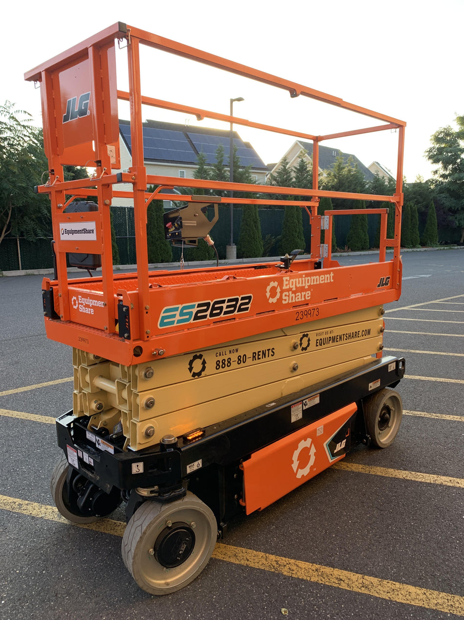 2022 JLG ES2632