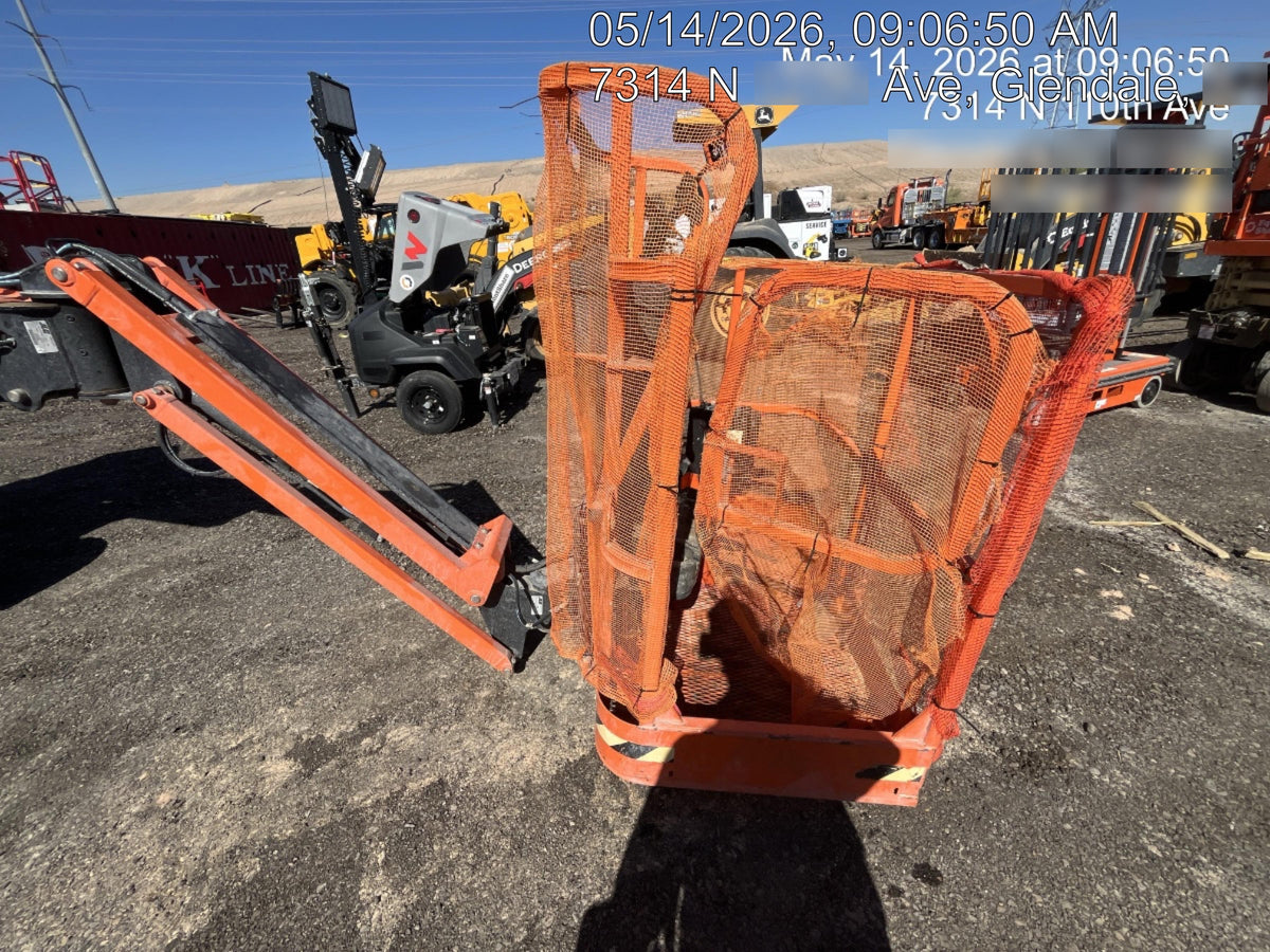 2022 JLG E300AJP