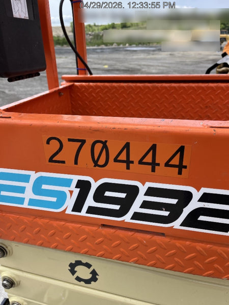 2022 JLG ES1932