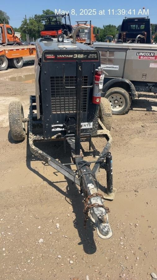 2019 Lincoln Electric Vantage 322 Lincoln Vantage 322 Welder w/Trailer, Light Kit, Cable Rack