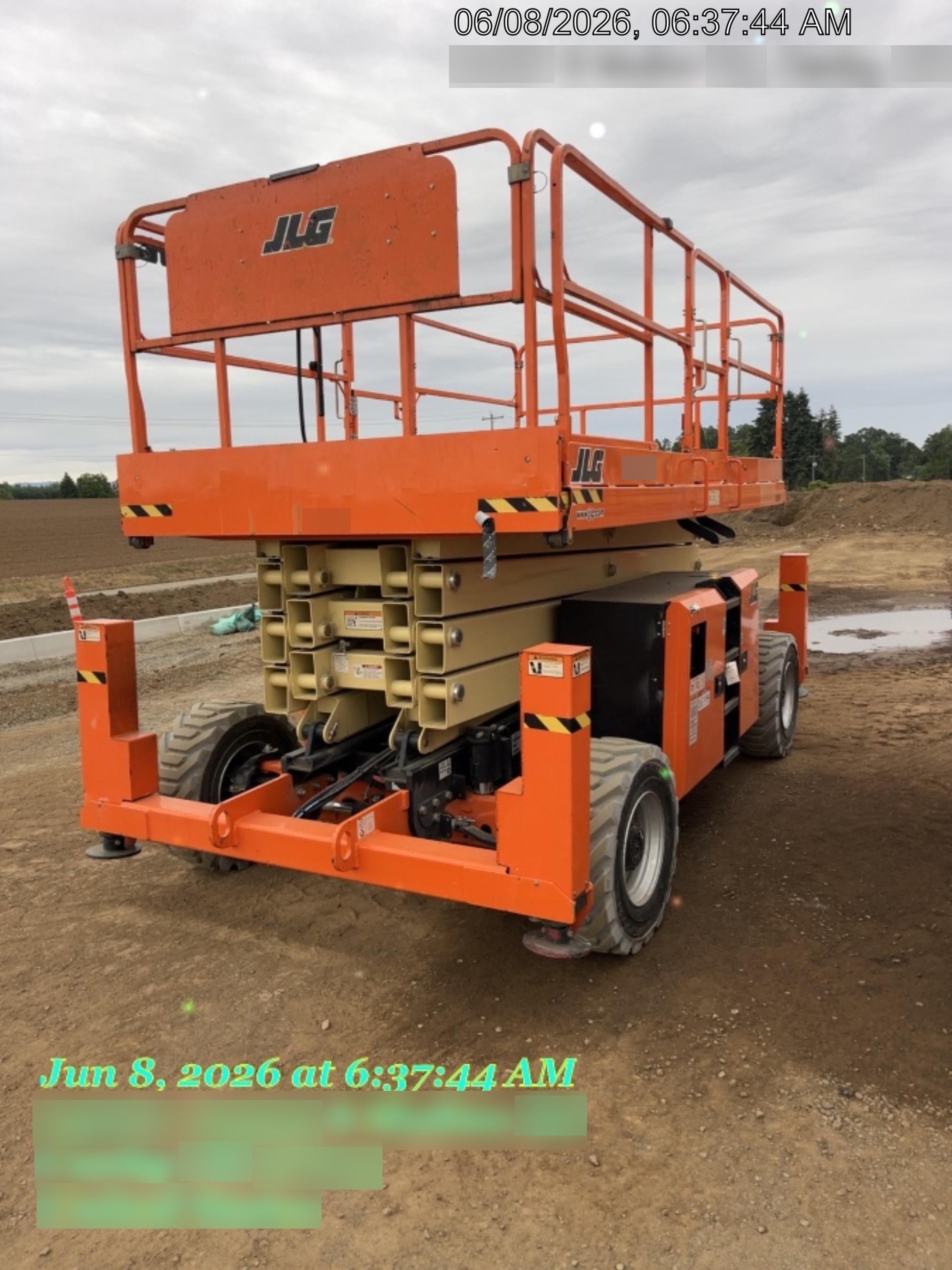 2020 JLG 430LRT