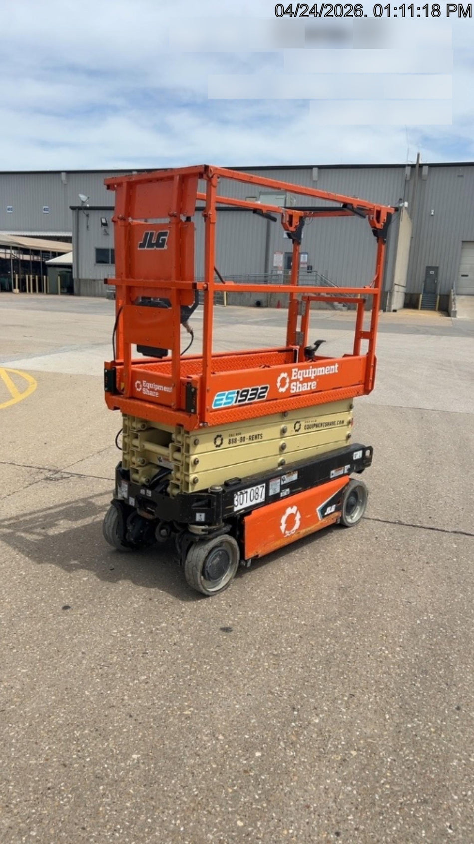 2023 JLG ES1932