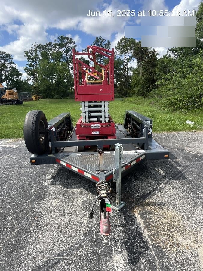 2018 JLG 1012