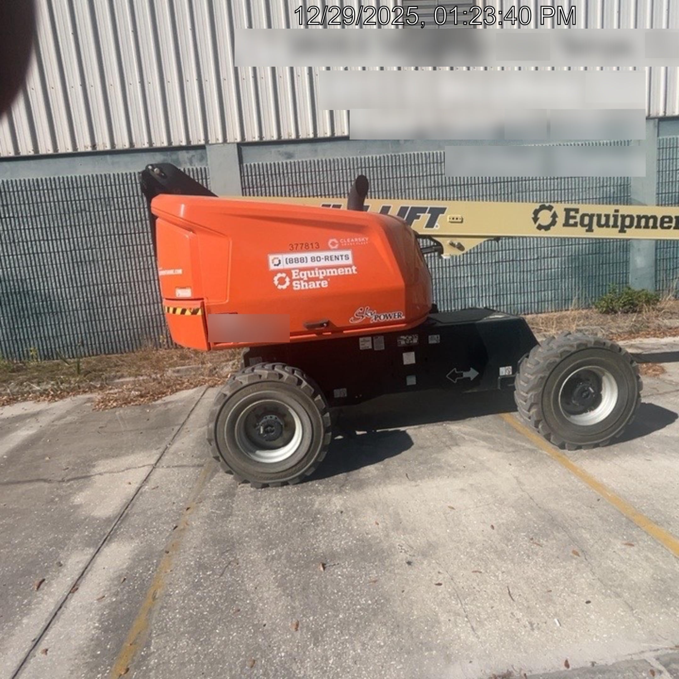 2023 JLG 460SJ