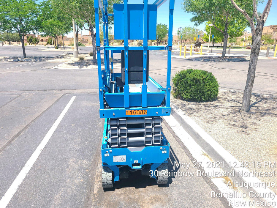 2020 Genie GS-1930 Solid Non Marking Tires, Beacon, Folding rails with half height swing gate