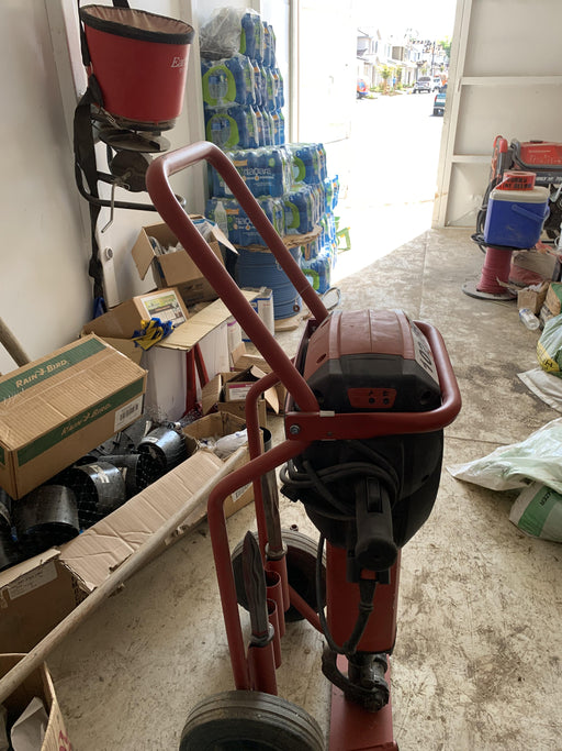 2020 HILTI TE 3000-AVR