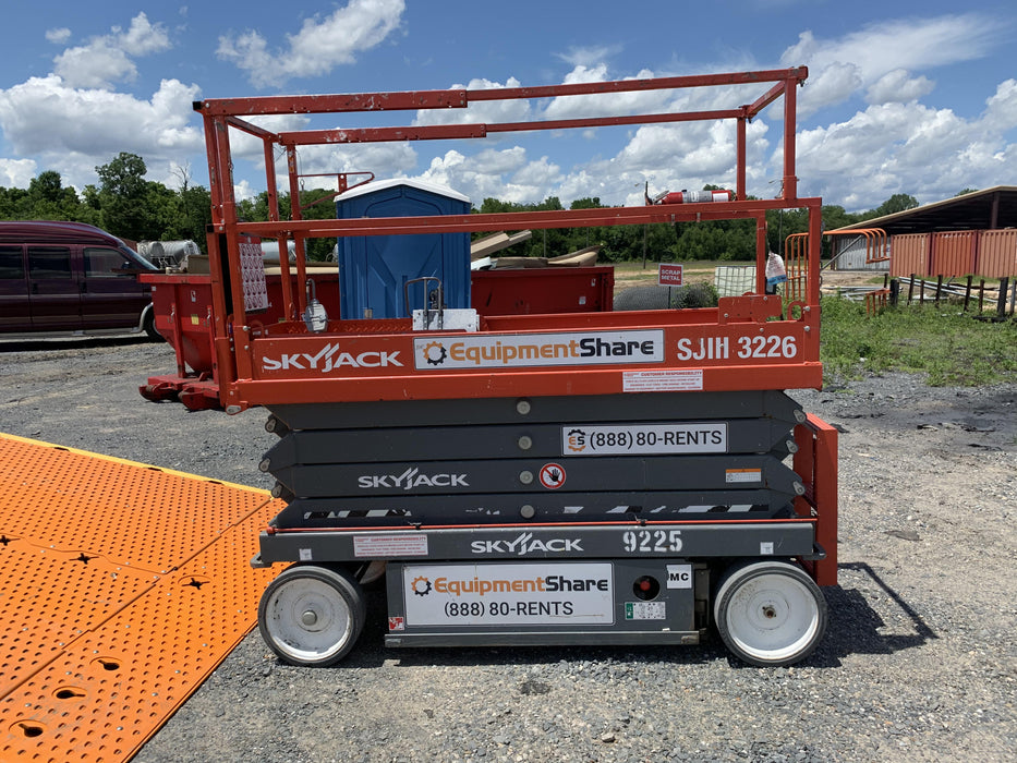 2018 SKYJACK SJIII-3226