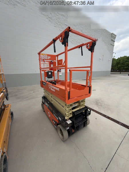 2025 JLG ES1932