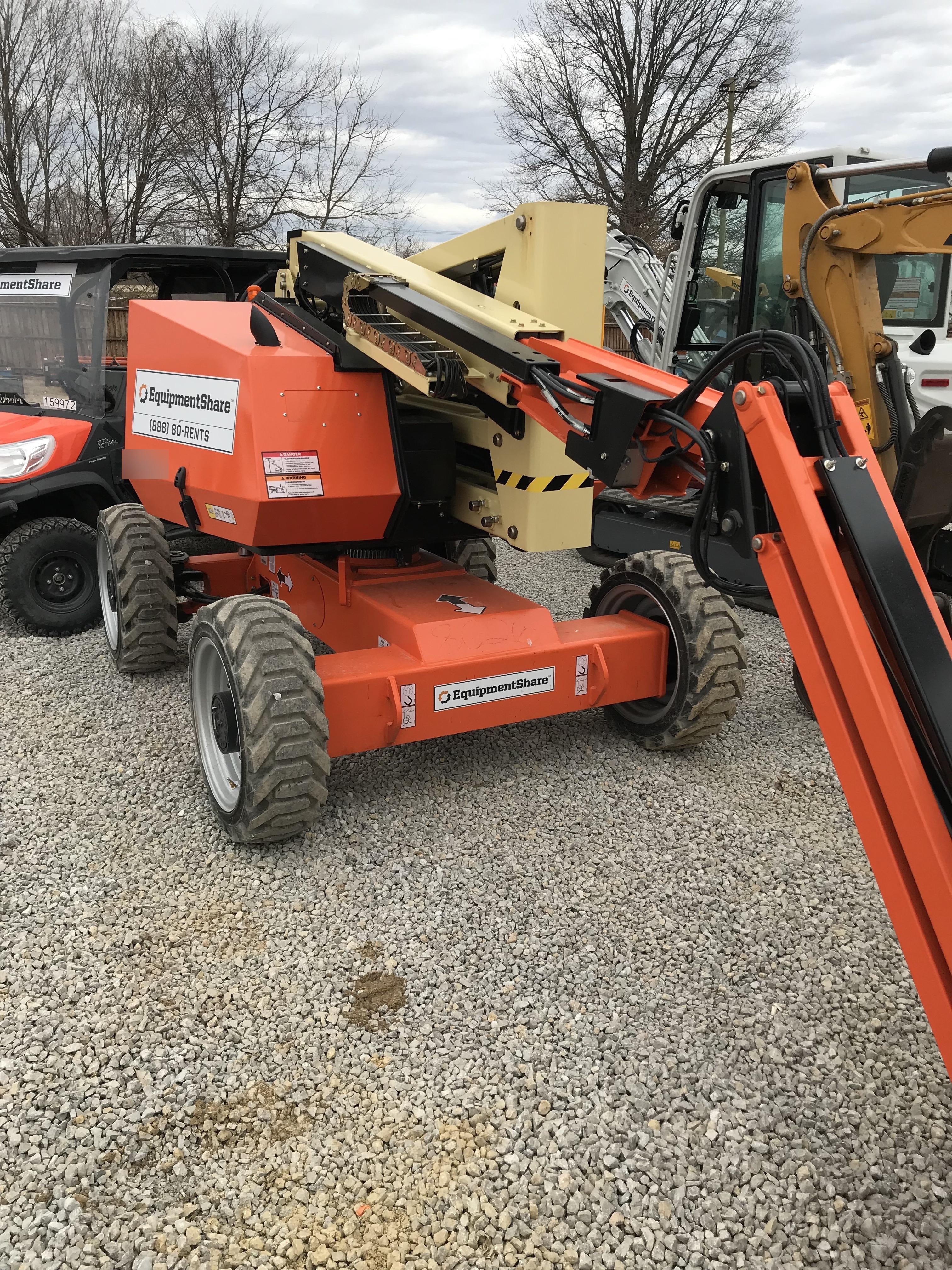 2022 JLG 340AJ