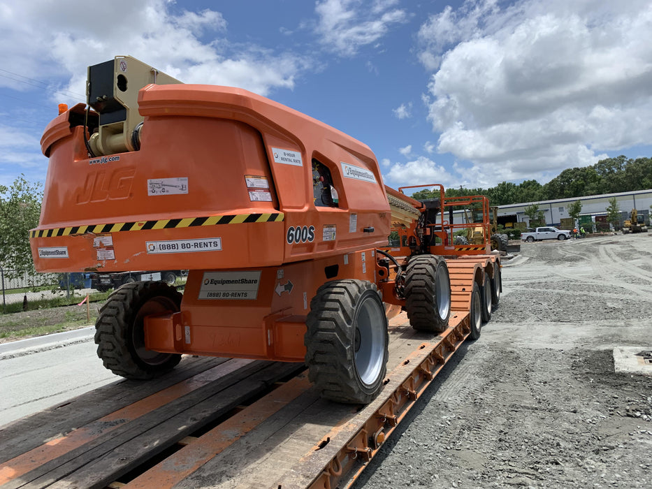 2021 JLG 600S