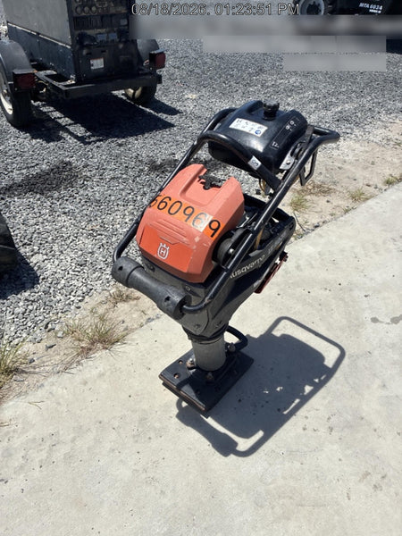 2025 HUSQVARNA LT5005