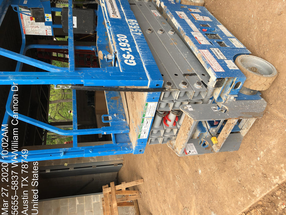 2019 Genie GS-1930 Fixed rails with chain Entry