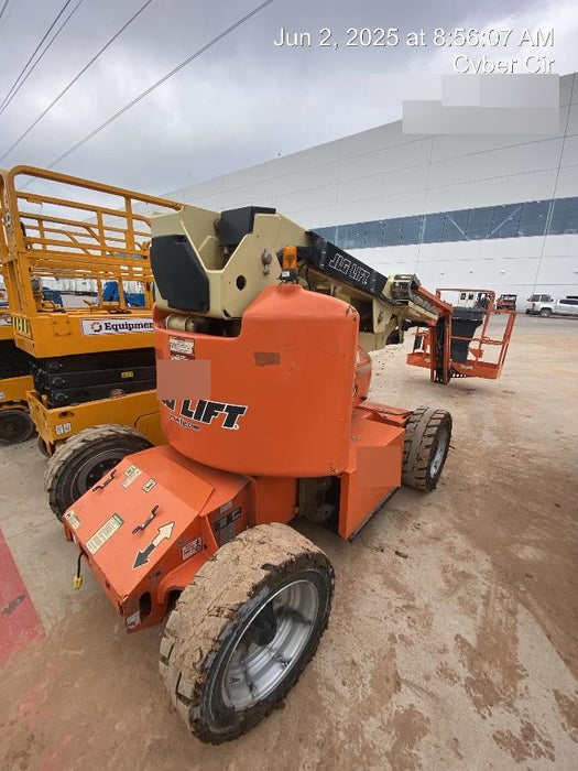 2019 JLG E450AJ