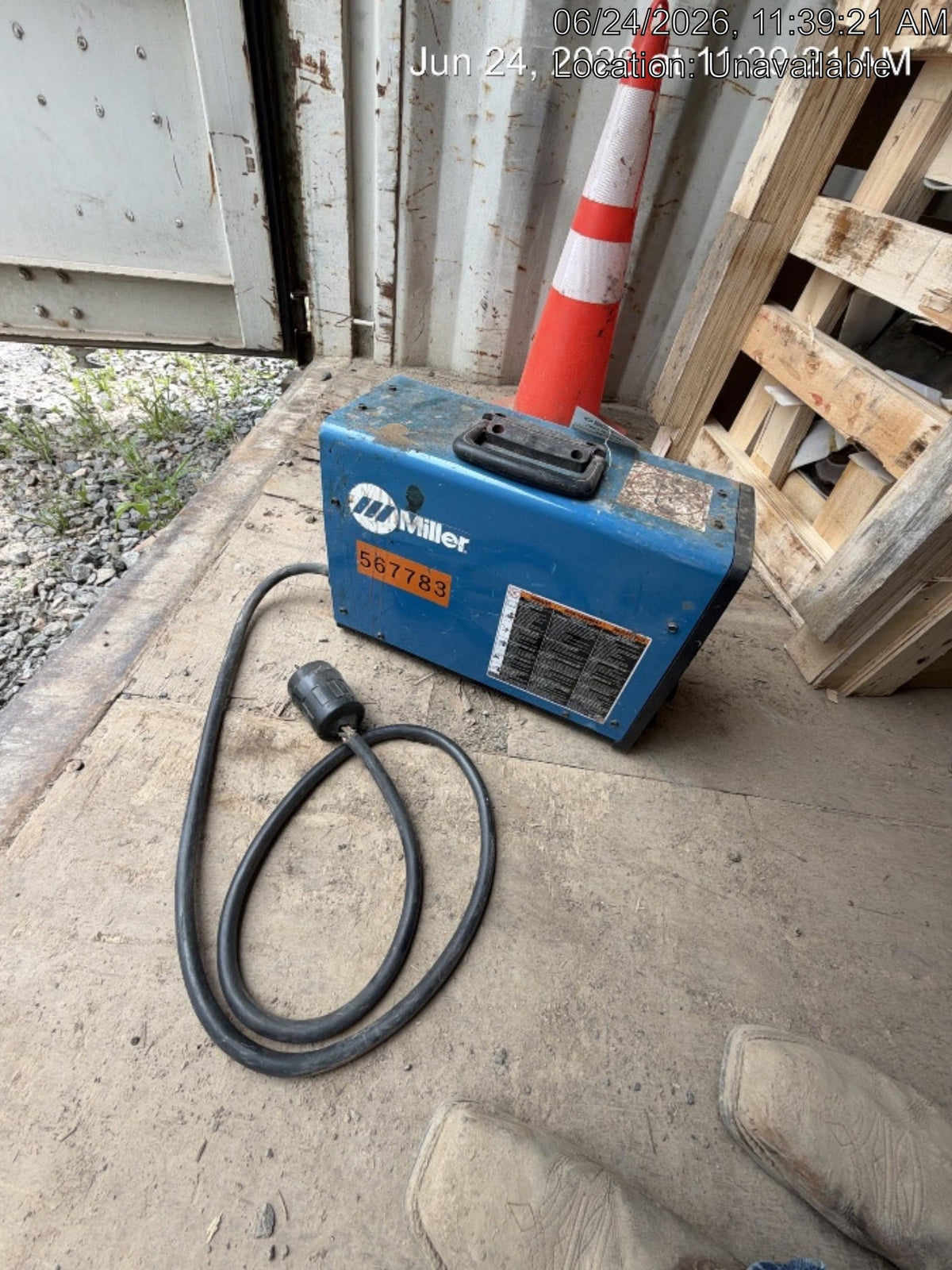 2025 MILLER ELECTRIC CST-282