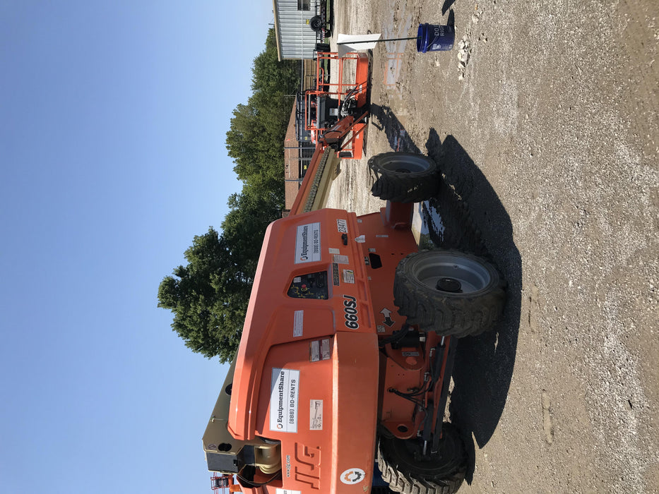 2019 JLG 660SJ
