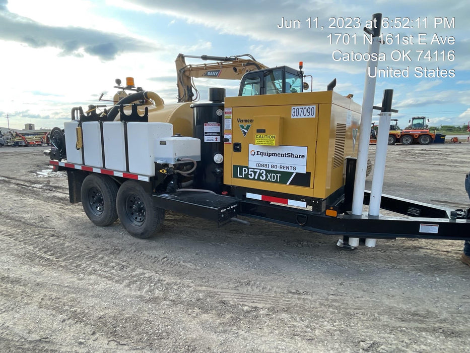 2023 Vac-Tron LP573XDT T4 Koehler Diesel Engine, 500 Gallon Debris Tank, x2 100 Gallon Water Tanks