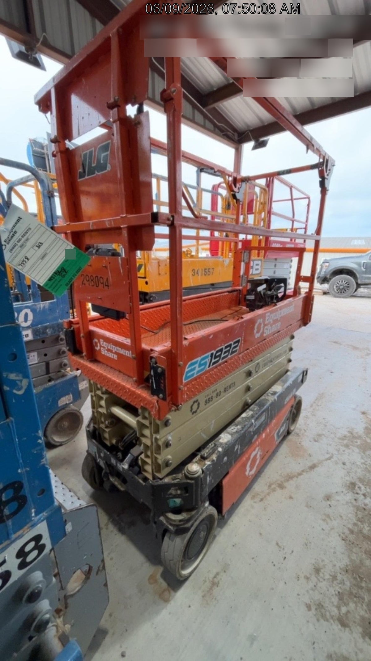 2023 JLG ES1932