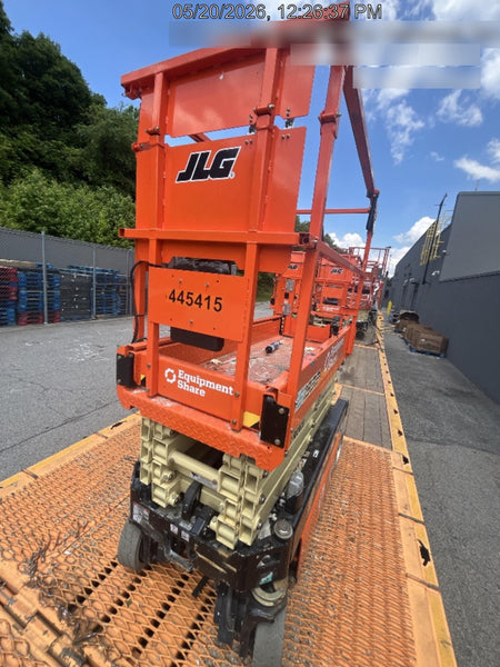 2023 JLG ES1932