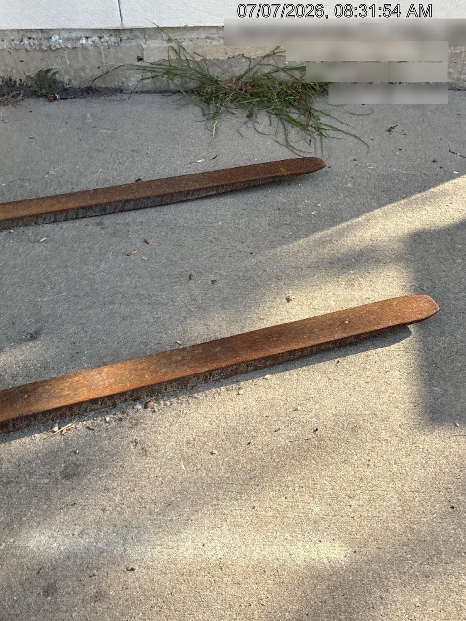 2020 ARROW MATERIAL HANDLING 60" Pallet Forks - Arrow