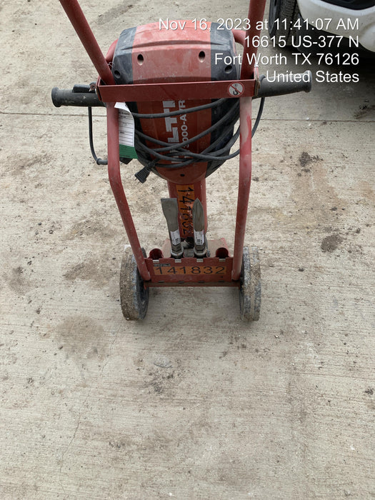 2021 HILTI TE 3000-AVR