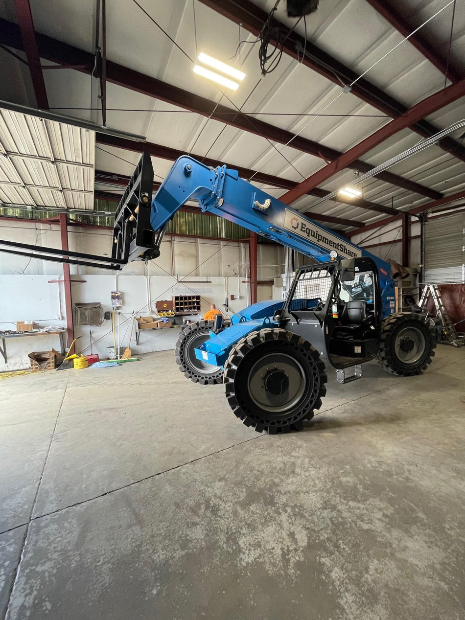 2022 GENIE GTH-844