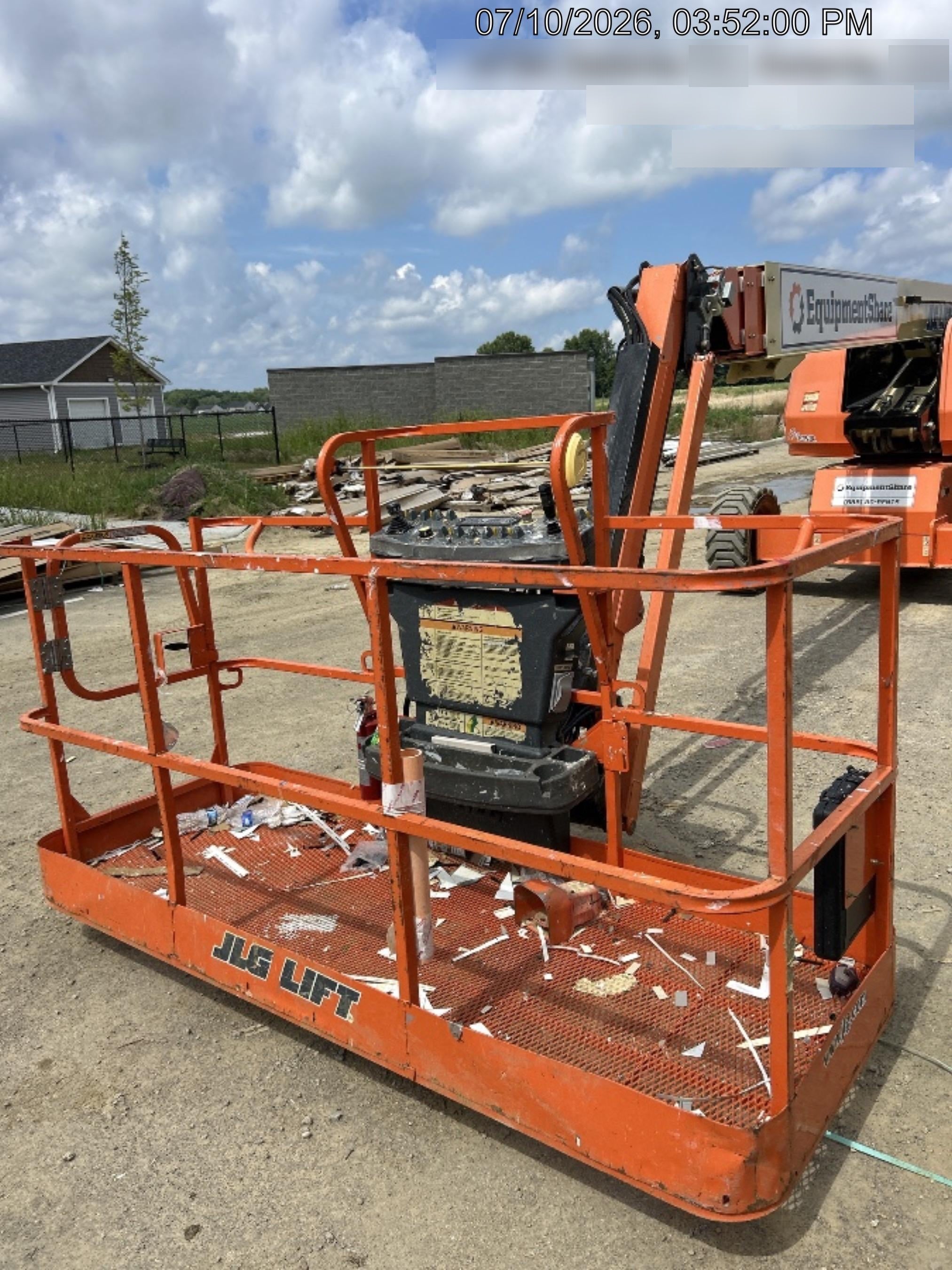 2021 JLG 660SJ