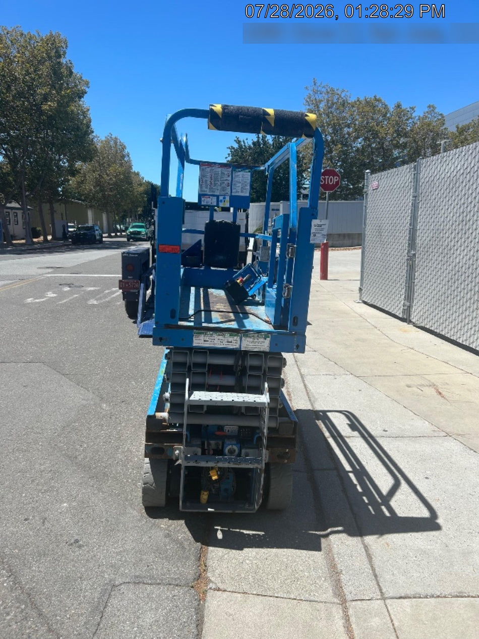 2019 Genie GS-1930 Half Height Swing Gate, 800W Inverter