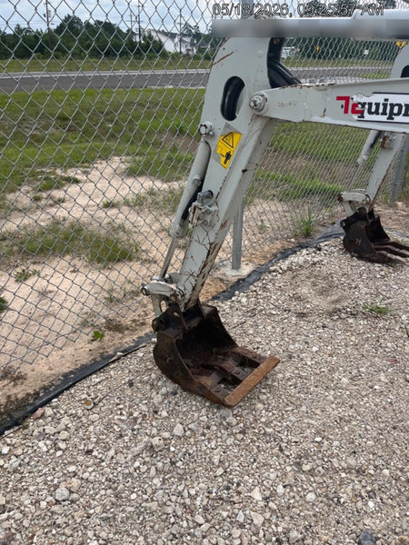 2022 TAKEUCHI TB210R