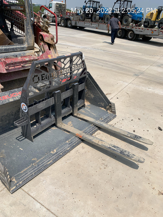 2022 PALADIN 48" Pallet Forks - Paladin