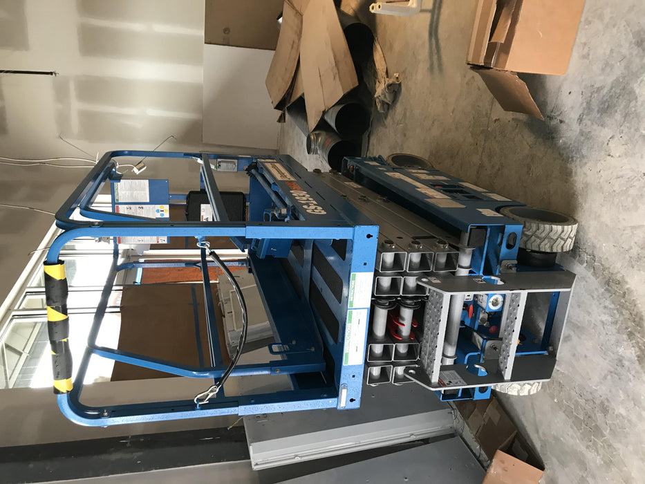 2019 Genie GS-1930 Fixed Rails with Chain Entry