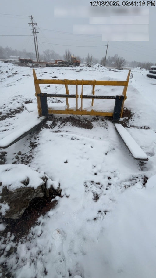 2025 JOHN DEERE 96" Loader Fork Carriage - John Deere