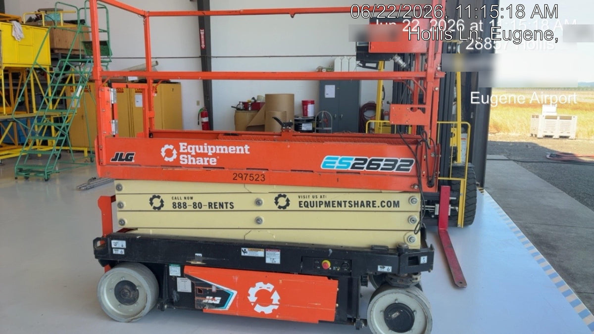 2023 JLG ES2632