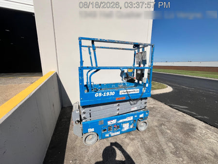 2020 Genie GS-1930 Solid Non Marking Tires, Beacon, Folding rails with half height swing gate