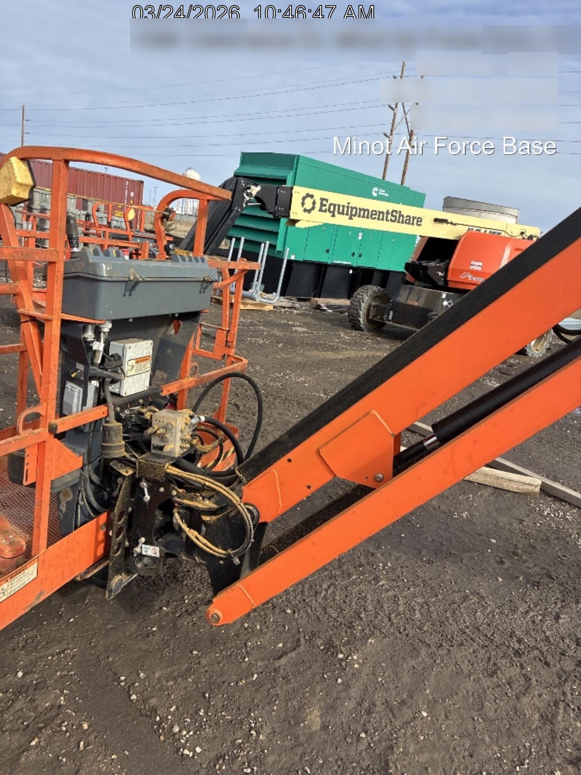 2022 JLG 660SJ