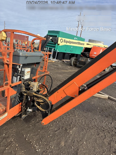 2022 JLG 660SJ